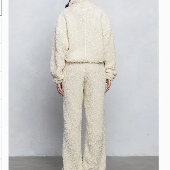 NO VACANCY Teddy Bear Cozy Half-Zip Loungewear Set - Picture 2 of 2